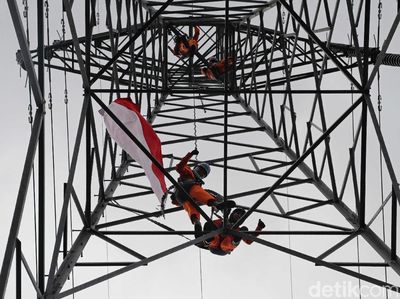 Perjuangan PLN Benahi Tower Listrik di Kaki Gunung Aceh