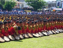 2019 Pemuda Aceh Meriahkan HUT RI dengan Tarian Rapai Geleng