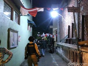 Video Detik-detik Penggerebekan Penyerang Mapolsek Wonokromo