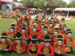 Bojonegoro Menyapa Dunia Dengan Tari Thengul