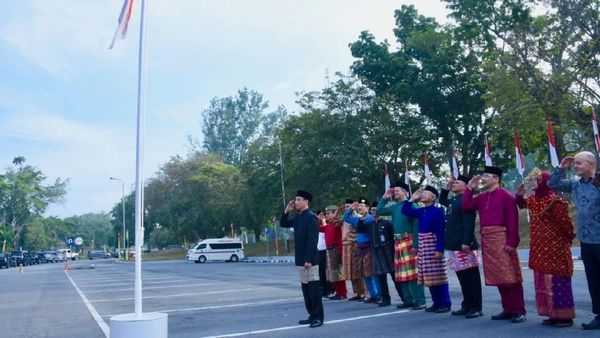 Arcandra Upacara HUT ke-74 RI di Blok Rokan
