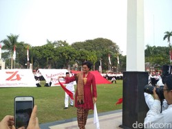 Berkebaya Merah, Sri Mulyani Pimpin Upacara 17 Agustus di Kemenkeu