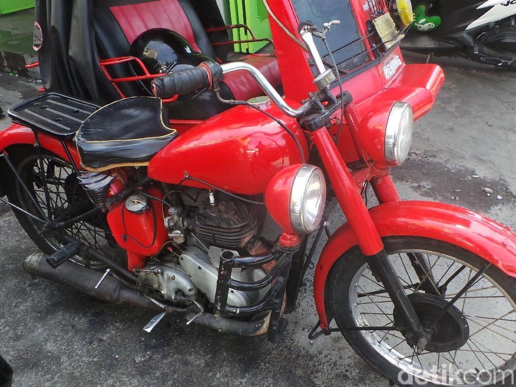 Motor Legendaris BSA Dihidupkan Lagi Motor Legendaris BSA Dihidupkan Lagi