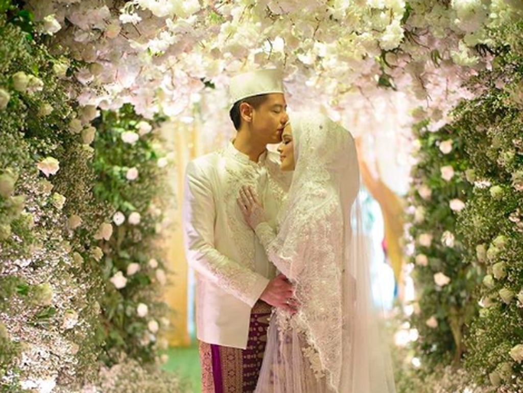 Baca Ar-Rahman, Roger Danuarta Ingin Pernikahannya Dilingkupi Kebaikan