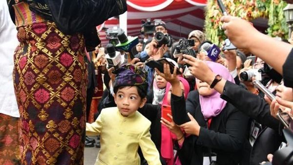 5 Sepatu Branded Jan Ethes, Dari Gucci Sampai Yeezy