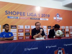 PSM Mengontrol Pertandingan, Persib Lambat Merespons