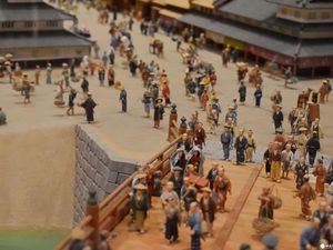 Mengintip Jepang Tempo Dulu dalam Ukuran Ant-Man