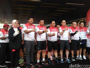 Rayakan HUT RI, Kapolda dan Pangdam Jaya Buka Sepeda Santai di Tangsel