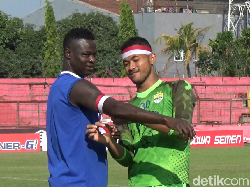 Rayakan HUT Indonesia, Persib Pakai Ikat Kepala Merah-Putih