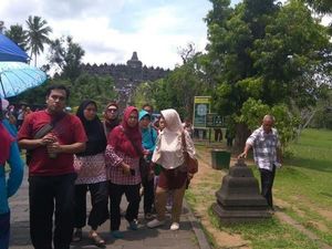 Borobudur, Tak Hanya Cantik Tapi Menarik