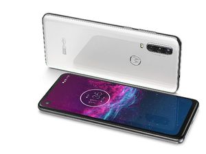Motorola One Action Bisa Rekam Video Horizontal Secara Vertikal