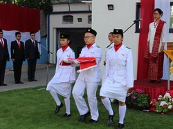 Meriahnya HUT ke-74 RI di Slowakia: Santap Nasi Tumpeng hingga Lomba Bowling