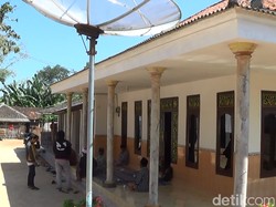 Pria Penyerang Polsek Wonokromo Sempat Pulang Antar Ortu Naik Haji