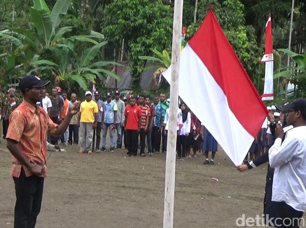 Merdeka! Desa di Papua Ini Baru Pertama Kali Rayakan 17 Agustus Sejak 1945 Merdeka! Desa di Papua Ini Baru Pertama Kali Rayakan 17 Agustus Sejak 1945