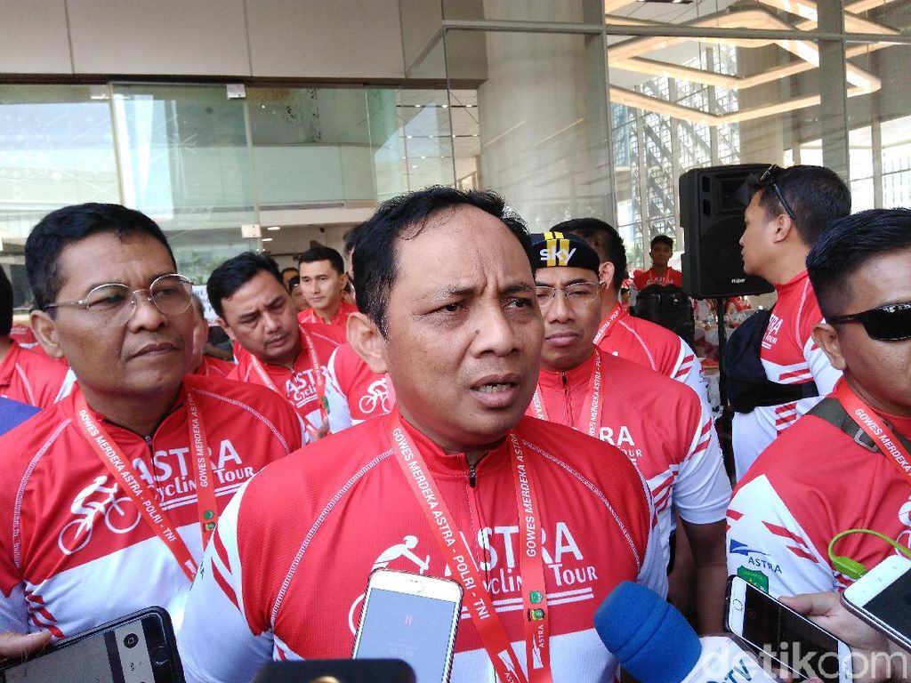 Kapolda Metro Cek Kabar Intimidasi Wartawan Saat Demo Buruh Kapolda Metro Cek Kabar Intimidasi Wartawan Saat Demo Buruh