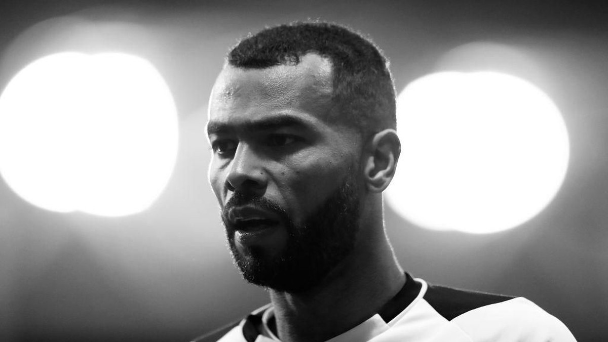 Ashley Cole pensiun (Foto: Matthew Lewis/Getty Images)