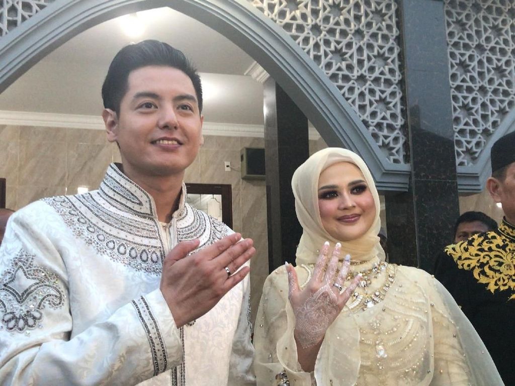 Hamil 5 Bulan, Cut Meyriska Bicara Kesiapan Jadi Orang Tua Hamil 5 Bulan, Cut Meyriska Bicara Kesiapan Jadi Orang Tua