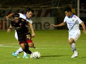 Persib Bandung Janji Bangkit dari Keterpurukan Persib Bandung Janji Bangkit dari Keterpurukan