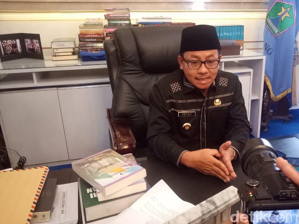 Wali Kota Malang Minta Maaf Atas Insiden Mahasiswa Papua dengan Warga Wali Kota Malang Minta Maaf Atas Insiden Mahasiswa Papua dengan Warga