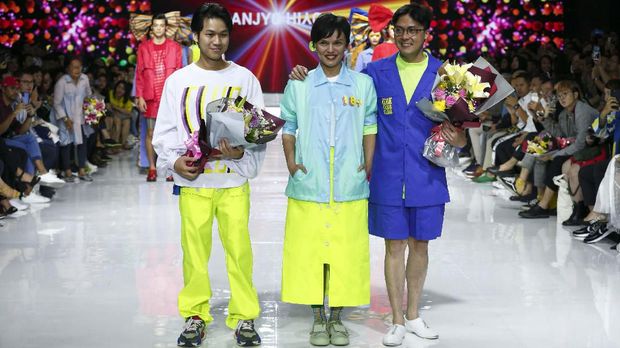 Danjyo Hiyoji dan Warna Disko yang 'Menyalak'