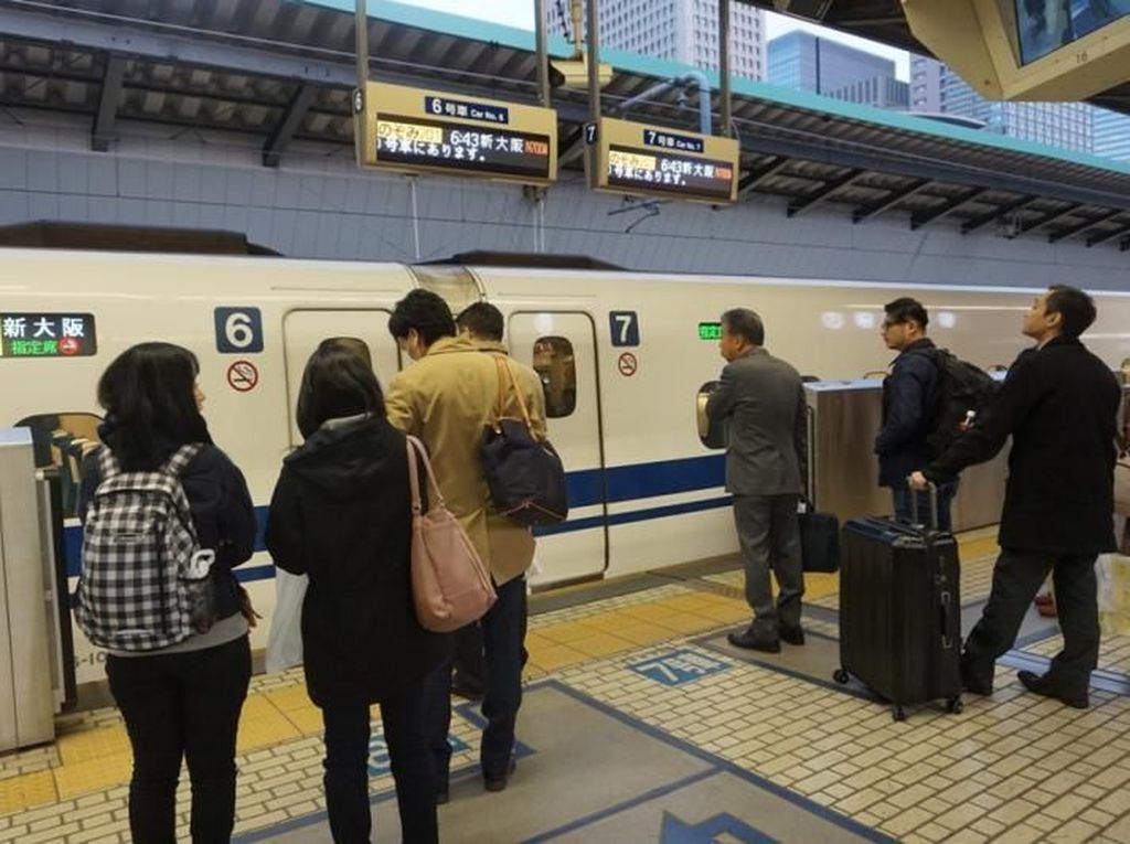 Potret Stasiun di Jepang yang Seperti Manggarai Potret Stasiun di Jepang yang Seperti Manggarai