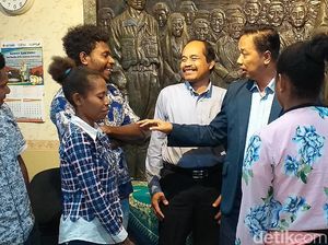 Penanganan Aparat Terhadap Mahasiswa Papua di Asrama Surabaya Disesalkan Penanganan Aparat Terhadap Mahasiswa Papua di Asrama Surabaya Disesalkan