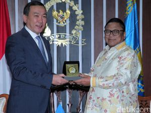 OSO Bertemu Dubes Kazakhstan