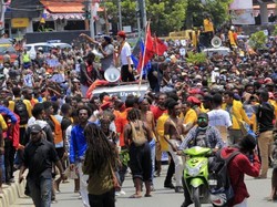 Demo di Jayapura Ricuh, Massa Bakar Kantor Telkom