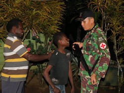 Yonif 411 Kostrad Temukan Johanis yang Hilang 2 Pekan di Hutan Merauke