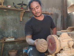Keren, Kerajinan Batok Kelapa Blitar Tembus Pasar Dunia