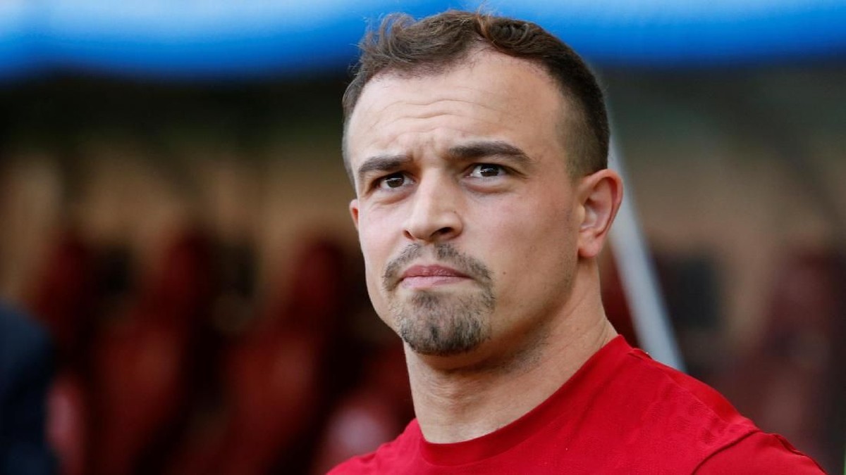 Xherdan Shaqiri gerah terus-terusan duduk di bangku cadangan Liverpool. (Foto: Denis Balibouse / Reuters)