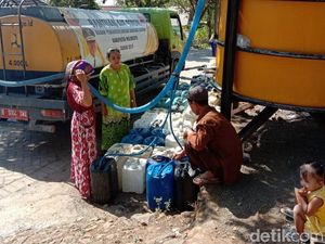 7.386 Jiwa di Enam Desa Mojokerto Terdampak Kekeringan 7.386 Jiwa di Enam Desa Mojokerto Terdampak Kekeringan