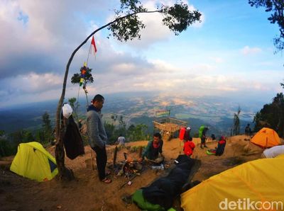 Foto: Tempat Kemping Paling Cantik di Ciamis