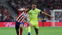 Atletico mendominasi sejak awal laga. Tekanan dilancarkan Atletico kepada tim tamu. REUTERS/Sergio Perez.
