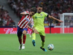 Atletico mendominasi sejak awal laga. Tekanan dilancarkan Atletico kepada tim tamu. REUTERS/Sergio Perez.