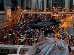 Jurnalis Indonesia Terkena Tembakan Peluru Karet di Hong Kong