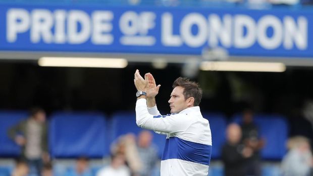 Frank Lampard enggan ikuti jejak Jose Mourinho.