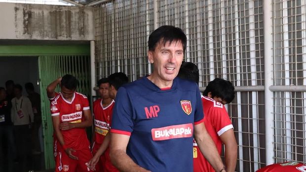 Milan Petrovic dari Arema FC ke Perseru Badak Lampung
