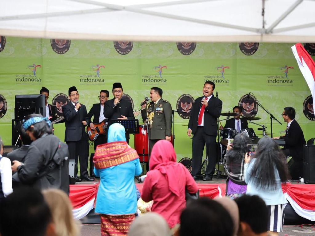 Peringati 17 Agustus, Bengawan Solo-Lagu Syantik Menggema di Rusia Peringati 17 Agustus, Bengawan Solo-Lagu Syantik Menggema di Rusia