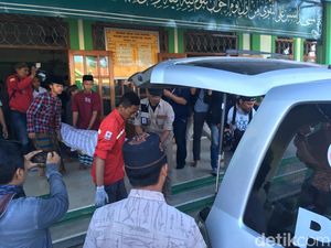 Seorang Santri Ponpes di Mojokerto Tewas Dianiaya Seniornya Seorang Santri Ponpes di Mojokerto Tewas Dianiaya Seniornya