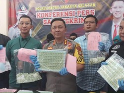 Jual Meterai Palsu Hasil Rekondisi Bekas Pakai, Komplotan ini Diciduk Polisi