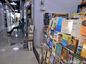 Foto: Pasar Buku Kenari yang Viral di Twitter