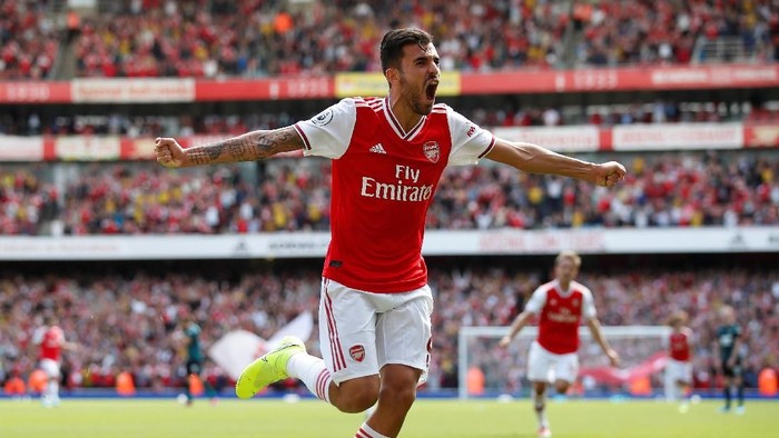 Soccer Football - Premier League - Arsenal v Burnley - Emirates Stadium, London, Britain - August 17, 2019  Arsenals Dani Ceballos celebrates their second goal   REUTERS/David Klein  EDITORIAL USE ONLY. No use with unauthorized audio, video, data, fixture lists, club/league logos or live services. Online in-match use limited to 75 images, no video emulation. No use in betting, games or single club/league/player publications.  Please contact your account representative for further details.