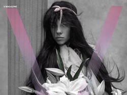 Pakai Gaun Pengantin, Penampilan Billie Eilish Bikin Pangling