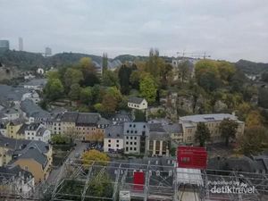 Melihat Luxembourg, Kota di Tengah Ngarai