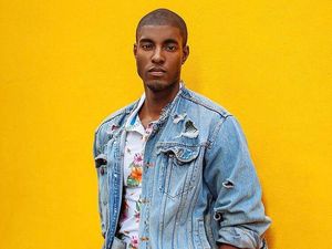 Pria dengan Swipe Right Terbanyak Justru Dapat Pacar Bukan dari Tinder Pria dengan Swipe Right Terbanyak Justru Dapat Pacar Bukan dari Tinder