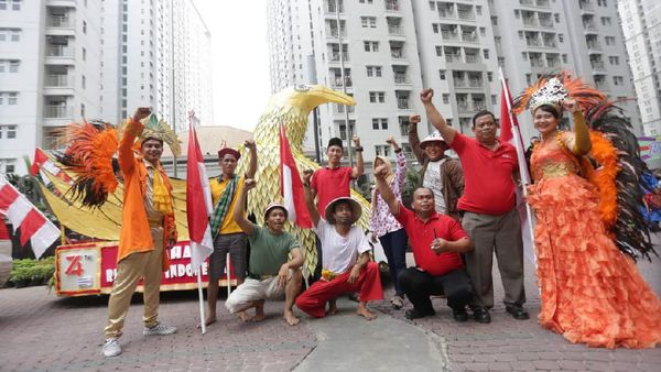 Meriahnya Pawai Hari Kemerdekaan di Podomoro City