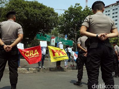 FPR Indonesia Gelar Aksi di Depan Istana