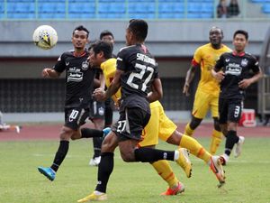 Berjalan Alot, Bhayangkara Vs PSIS Berakhir Tanpa Gol Berjalan Alot, Bhayangkara Vs PSIS Berakhir Tanpa Gol