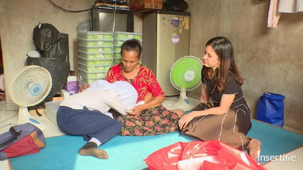Dewi, Neneknya Dewi dan Michelle Joan